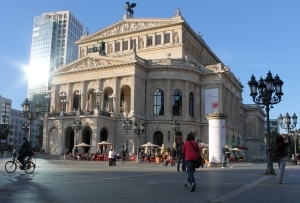 Reinkarnationstherapie-Alte-Oper-Frankfurt